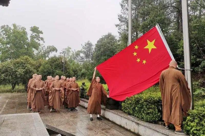 无人的神秘村